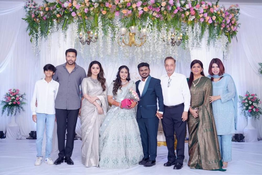 siren-movie-director-anthony-bhagyaraj-wedding-engagement-photos